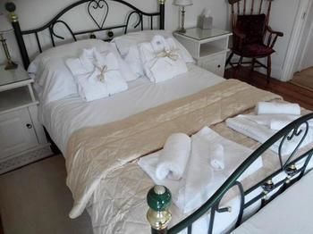 Pilton House *